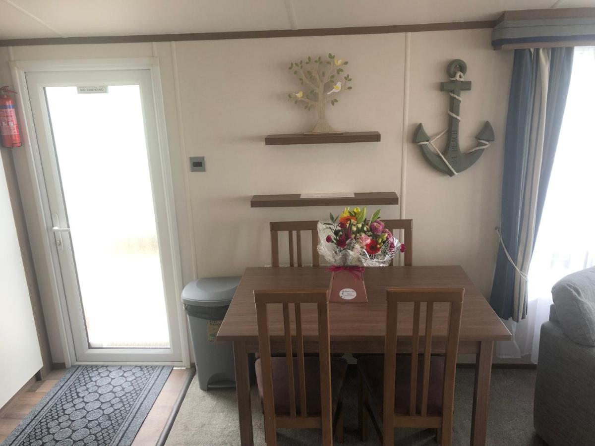 Kinmel Bay Caravan Hire Golden Sands Sea Front المظهر الخارجي الصورة